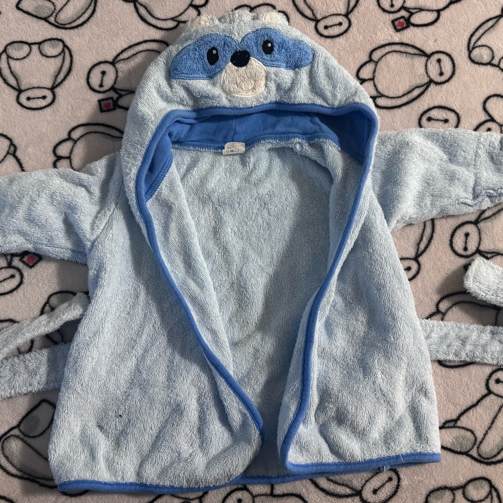 Luvable Friends Blue Baby Robe - Picture 2 of 3